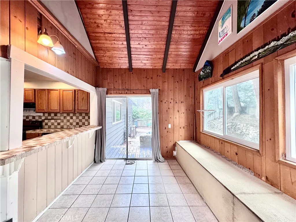 27971 St Bernard Lane, Lake Arrowhead, California 92352 home-pic-34